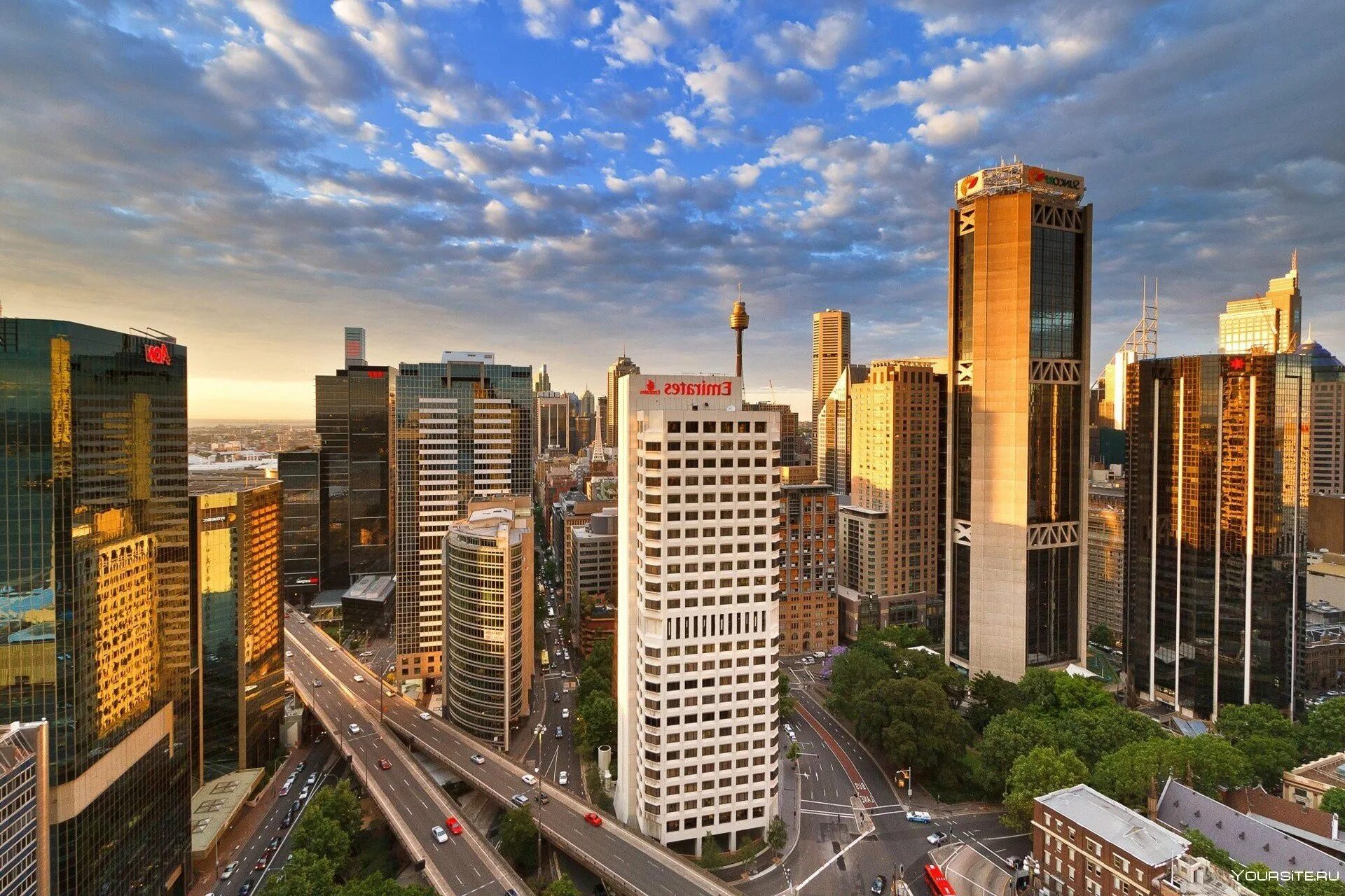 Небоскреб Гонконга скайскрепер. Йоханнесбург заброшенный небоскреб. Австралия Сидней небоскребы. Башня Сидней Сити. Картинка высокого дома