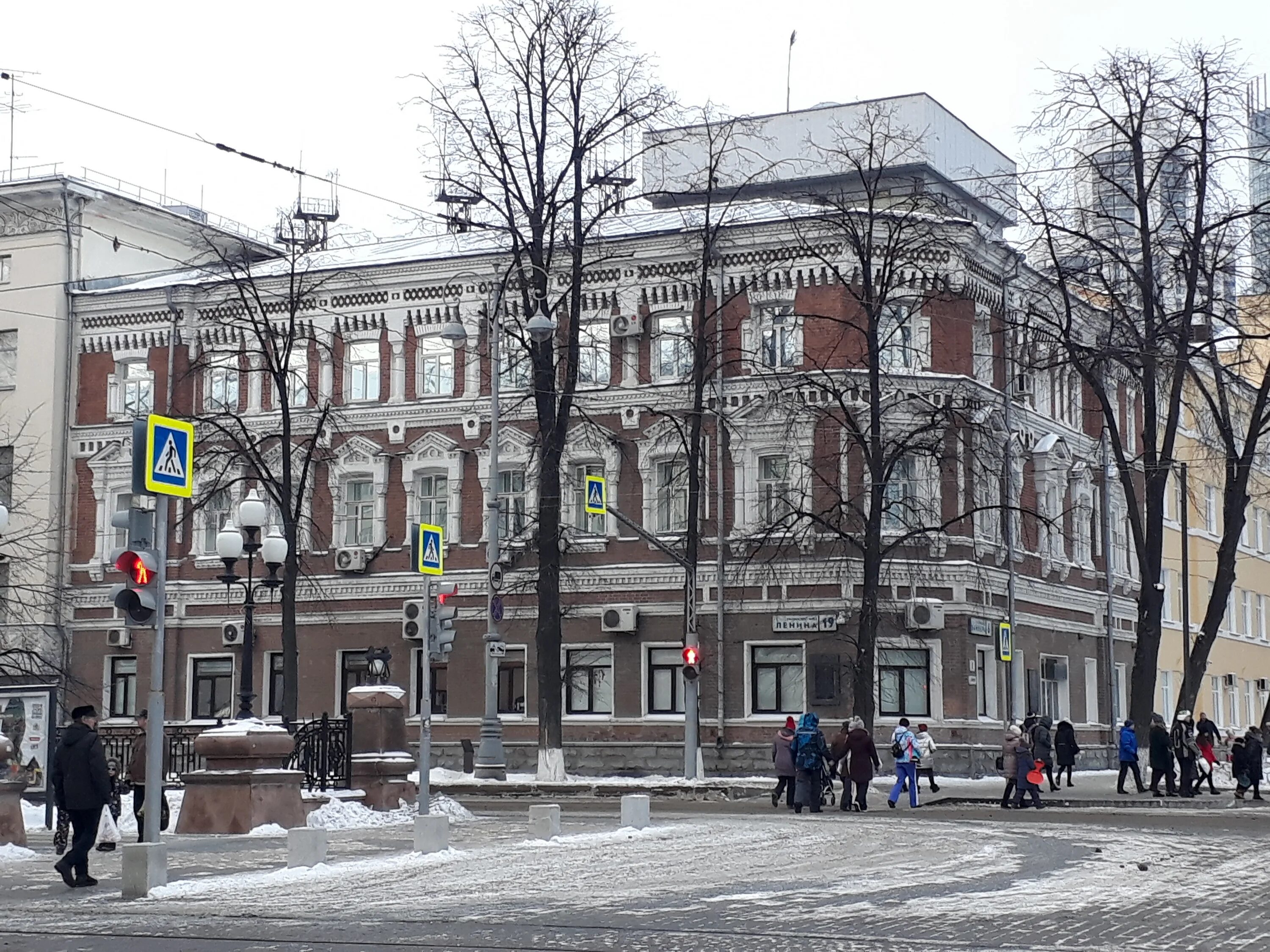 File:Пр. Ленина, 19, г. Комсомольск-на-Амуре 1.jpg - Wikimedia Commons
