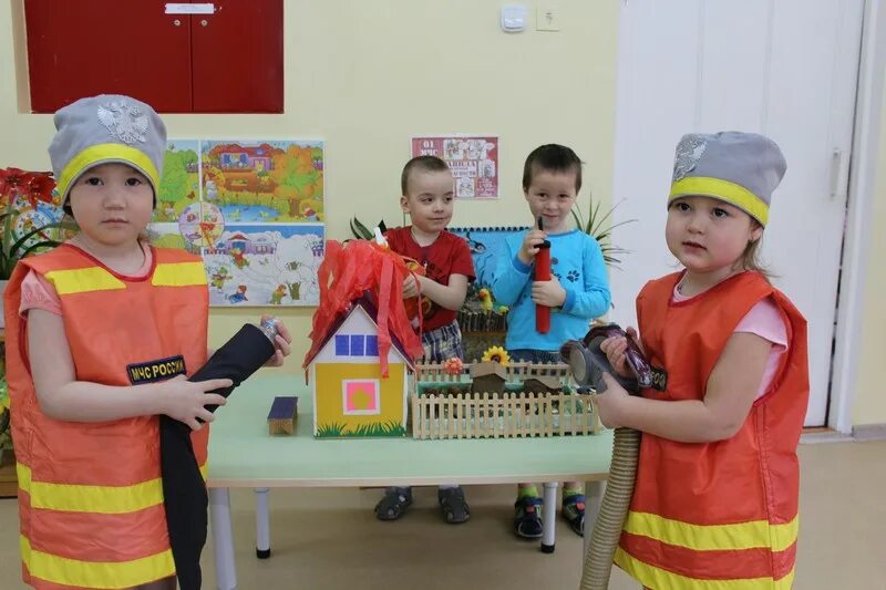 Памятка для родителей. Безопасность 1 младшей. Занятия обж в детском саду. Пдд в ясельной группе детского сада. Консультация для родителей.