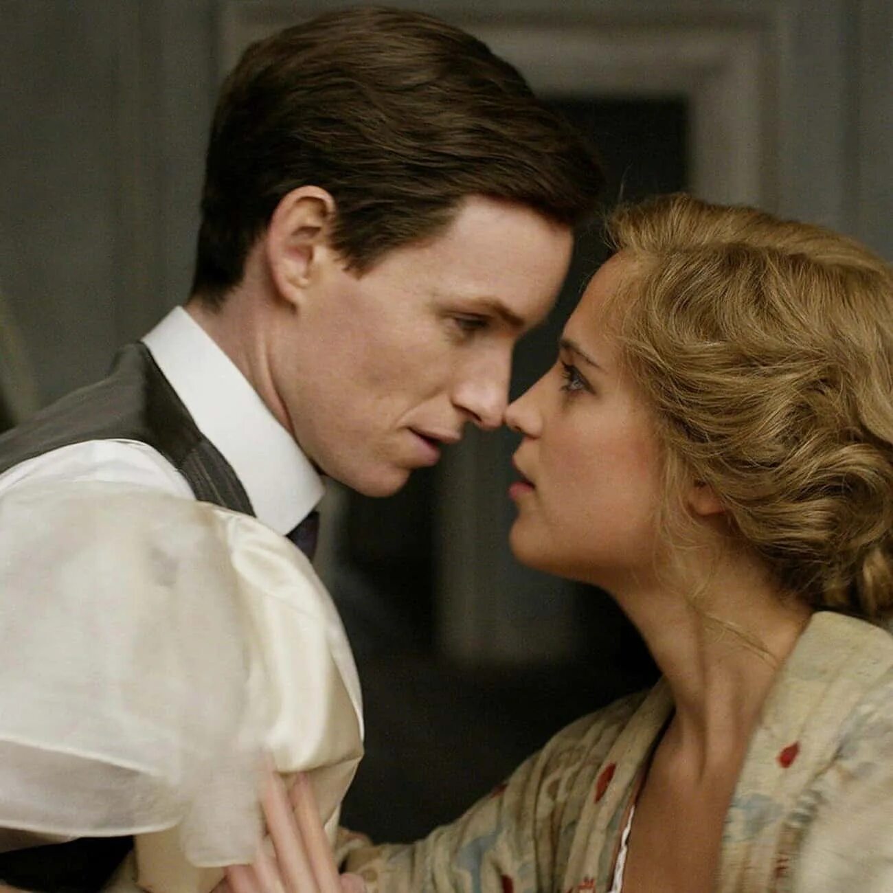 Превратила мужа. Мужской макияж для фотосессии. Девушка из дании / the danish girl (2015). Девушка из дании (2015). Жена накрасила мужа как девочку.