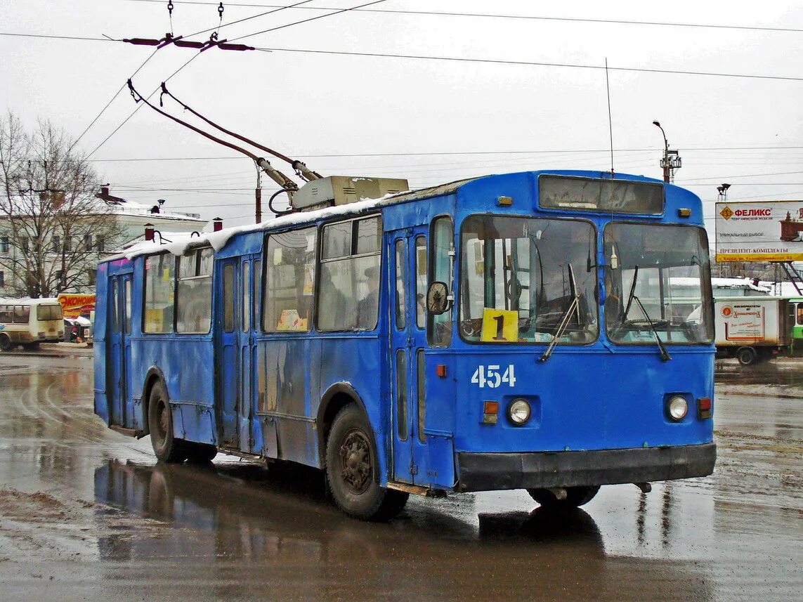 Троллейбус 5 киров. Троллейбус 5 киров. Троллейбус бтз 5276 киров. Троллейбус бтз 52764. Троллейбус 5 киров.