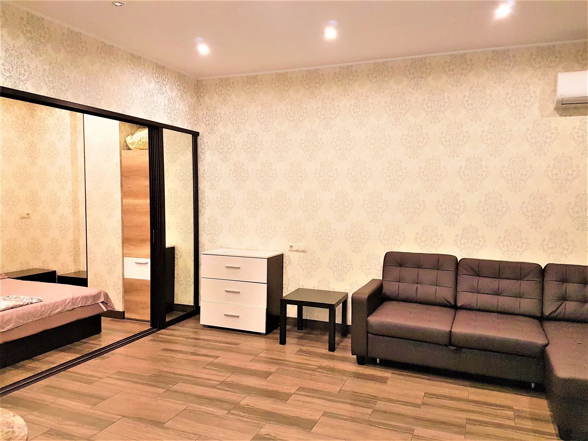 46 роз. сочи квартиры посуточно собственник. 1 комнатная квартира в сочи. дагомыс ул. 6 комнатная квартира в сочи.