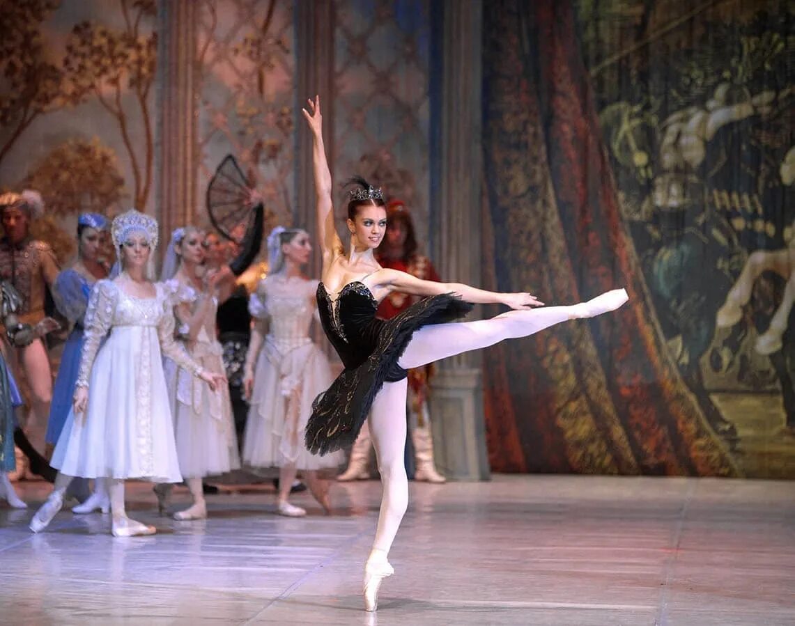 Лебединое озеро балет большой театр. Ballet academy/академия балета. Лебединое озеро бутримович. Театр балет лебединое озеро. Московская область балет.