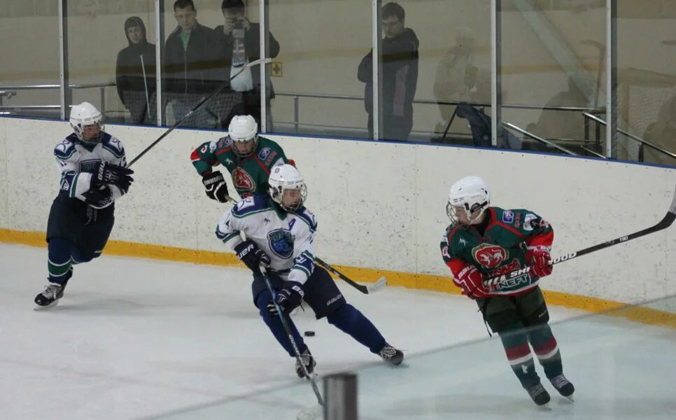 игра хоккей тюмень