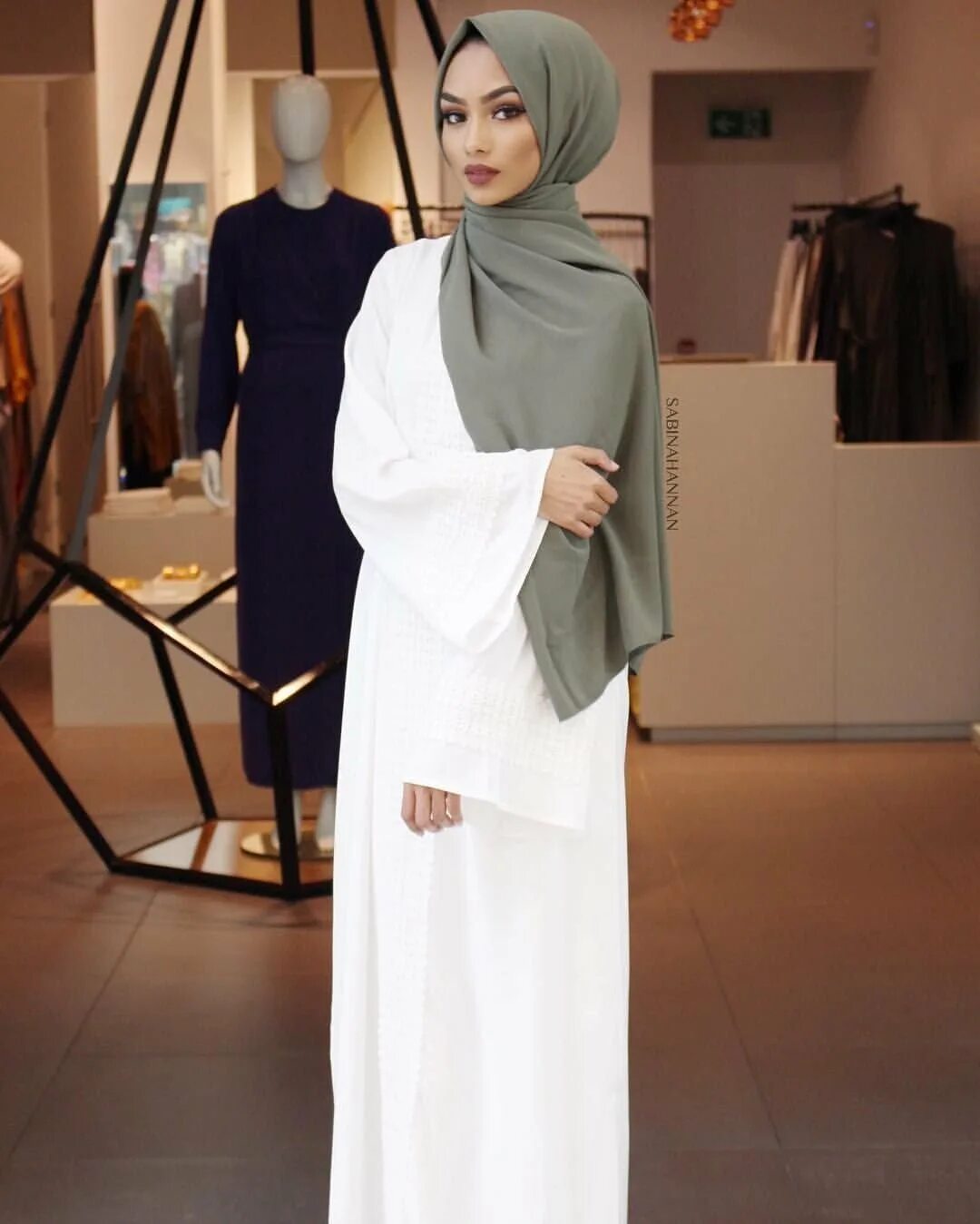 Мусульманские образы. Hijab Moda 2022 одежда Повседневная. Хиджаб Абая 2020. Зимний хиджаб Абая 2020. Мусульманская одежда для девушек.
