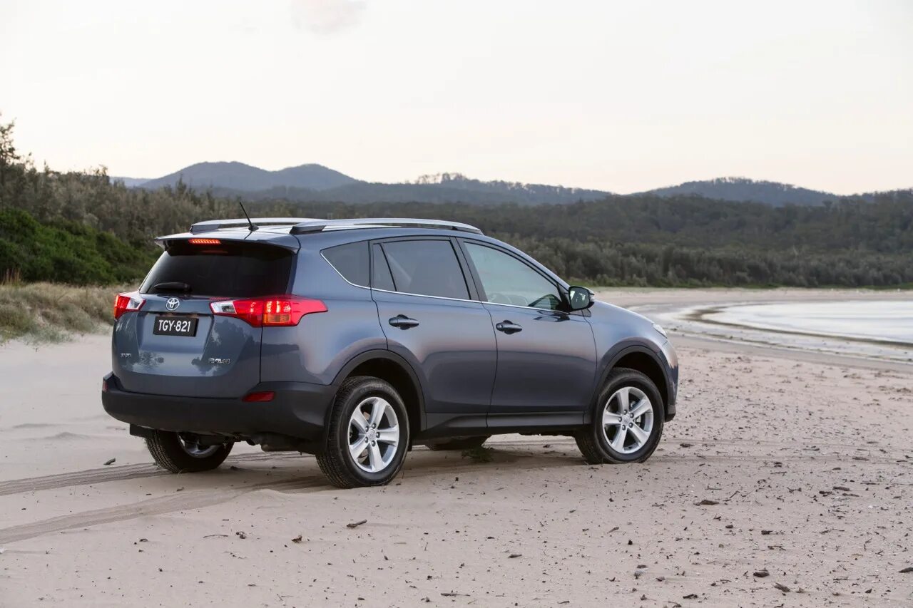 Toyota rav4 2013. Тойота рав 4 2014. Рав 4 2013. Toyota - rav4 рав 4 2013.