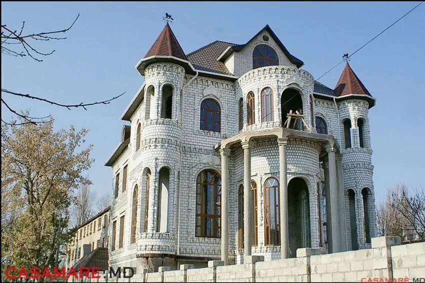 Дворец сороки Цыганский Барон Молдова. Сороки столица цыган. Сороки Молдова цыгане. Столица цыган сороки Молдавия.
