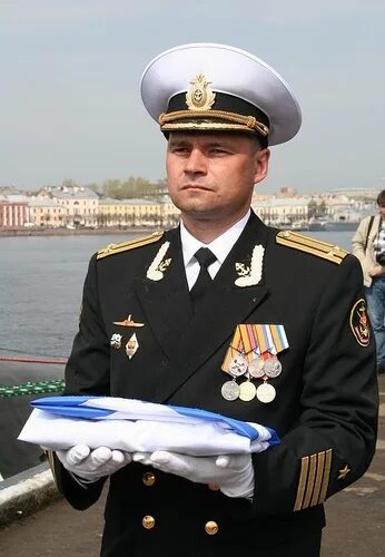 Капитан 1 ранга ВМФ. Парадная форма капитана 1 ранга ВМФ России. Капитан 2 ранга ВМФ России.