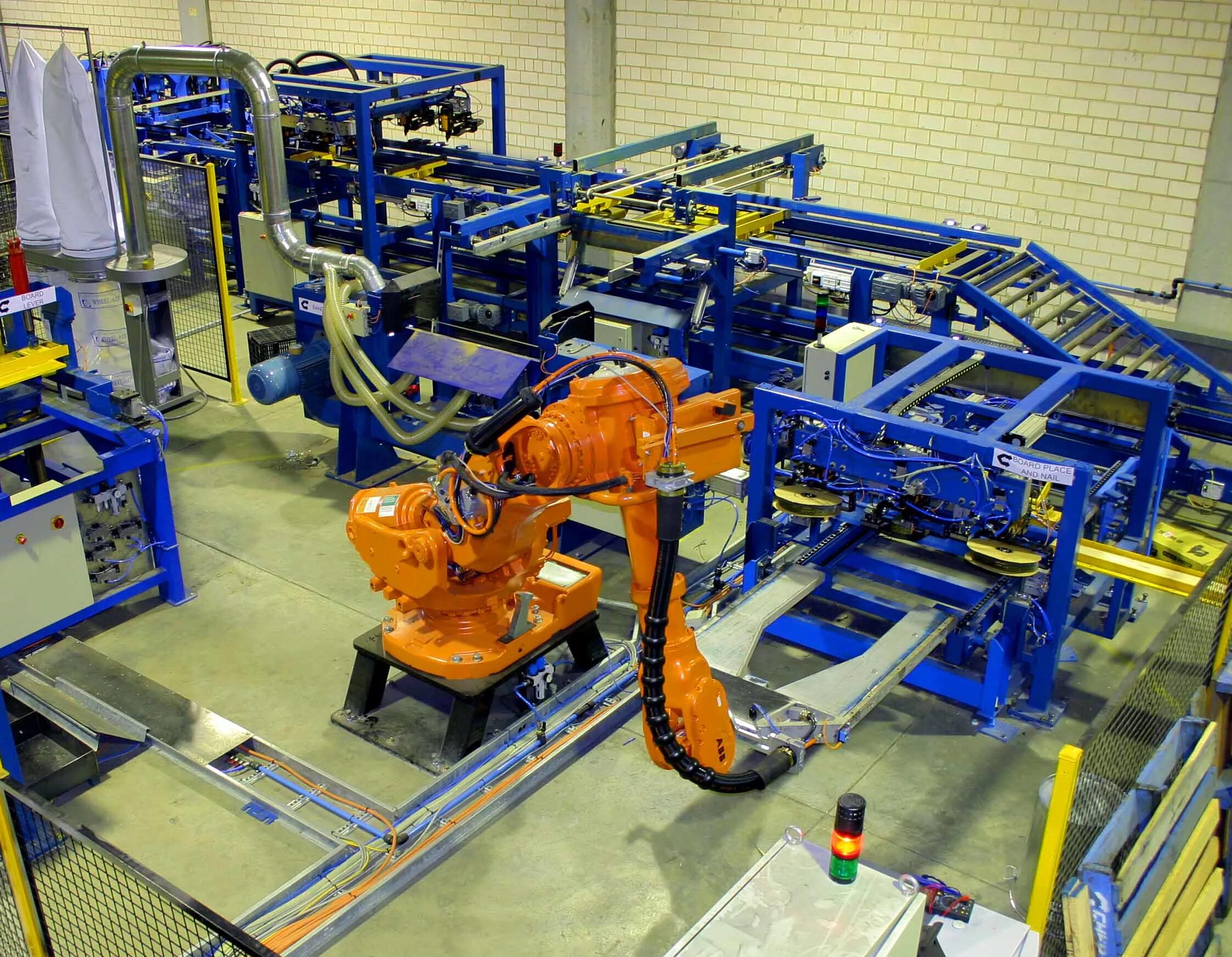 Автоматизированное производство сообщение. Автоматизация производства. Промышленные роботы. Оборудование для автоматизации производства. Автоматизированные заводы.