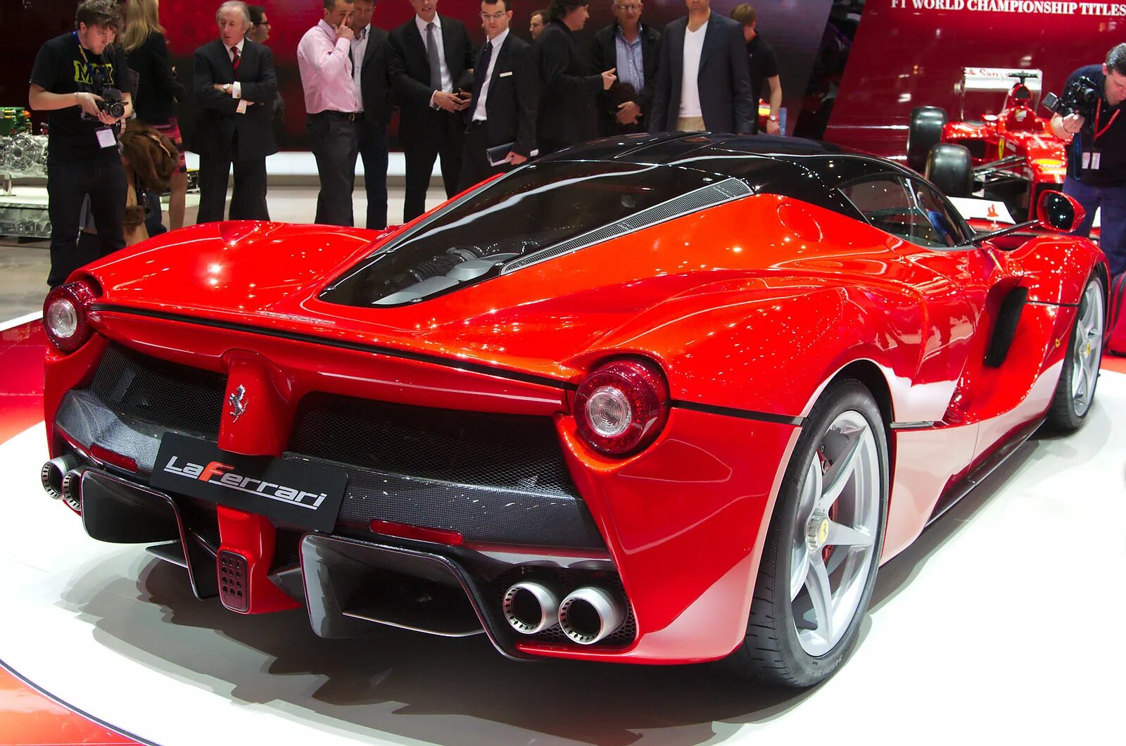 Ferrari hype. Ferrari laferrari f70 f150. ferrari laferrari 2013. феррари 525. laferrari rear.