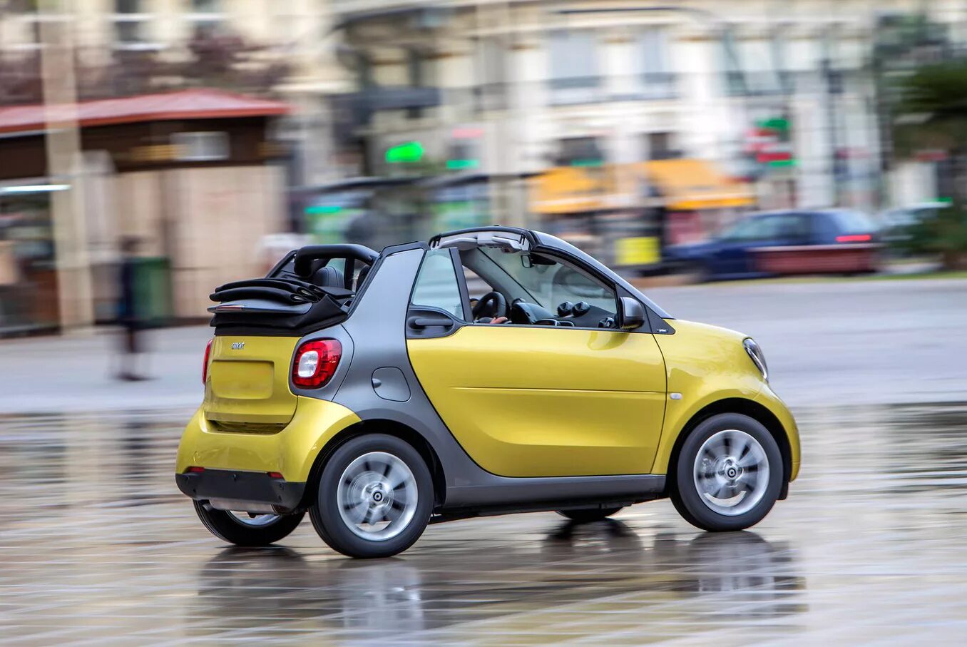 Как называются маленькие машинки. Фиат малолитражка 2023. Mini e1 электрокар. Двухместный mercedes smart. Как называются маленькие машинки.