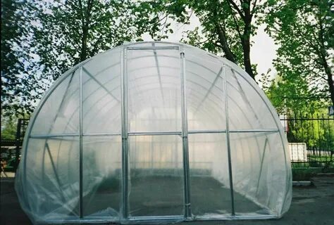 Каким материалом накрывают теплицы
