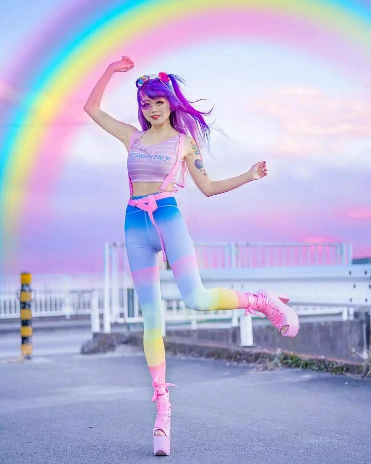 Девушки радужных друзей. Девушки радужных друзей. Стиль рейнбоу. Радужные радужные друзья. Рейнбоу дэш человек.