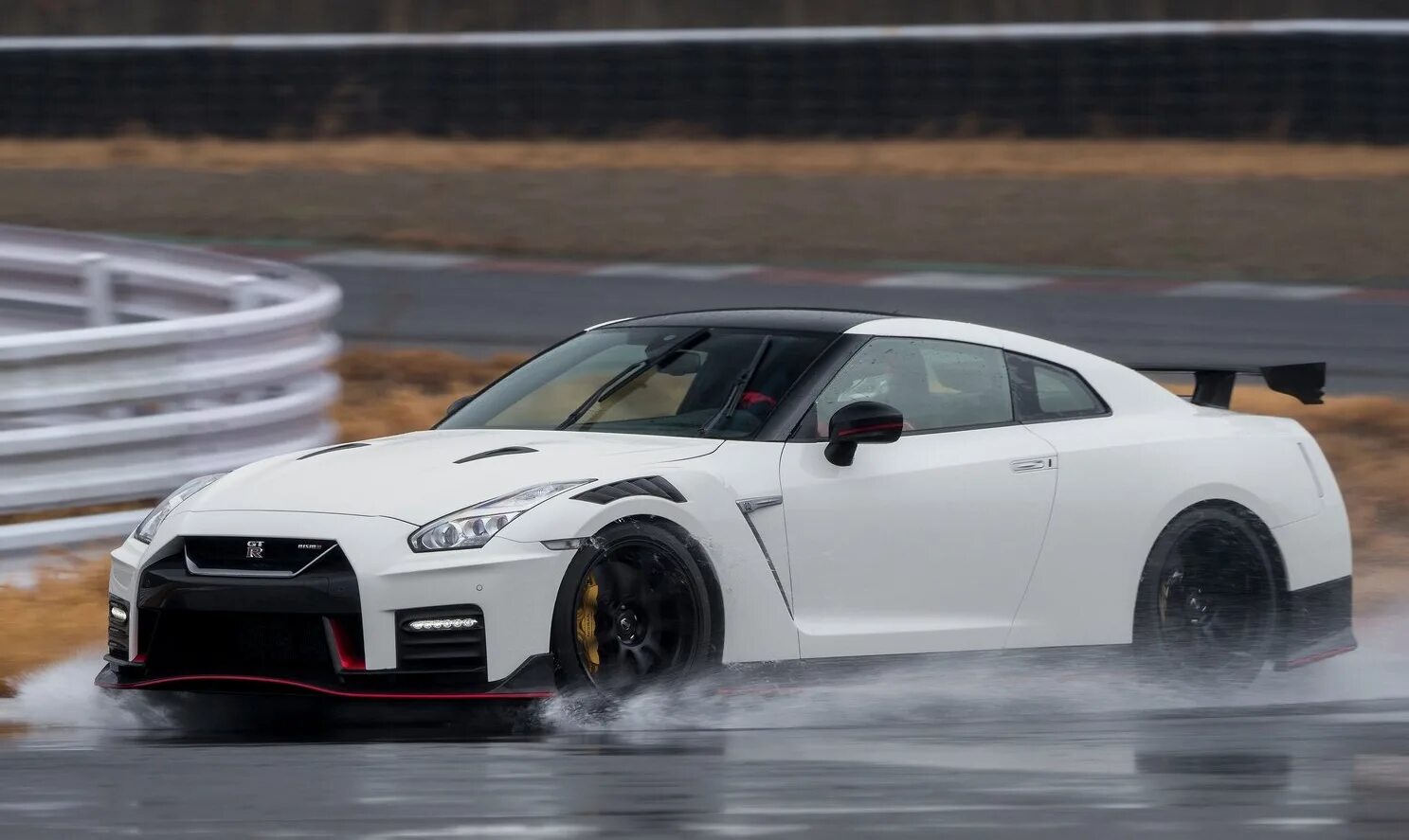 Nissan GTR 35 Nismo 2020. Nissan GTR r35 2019. Nissan GTR Nismo 2019. Nissan gt-r Nismo 2020. Track r