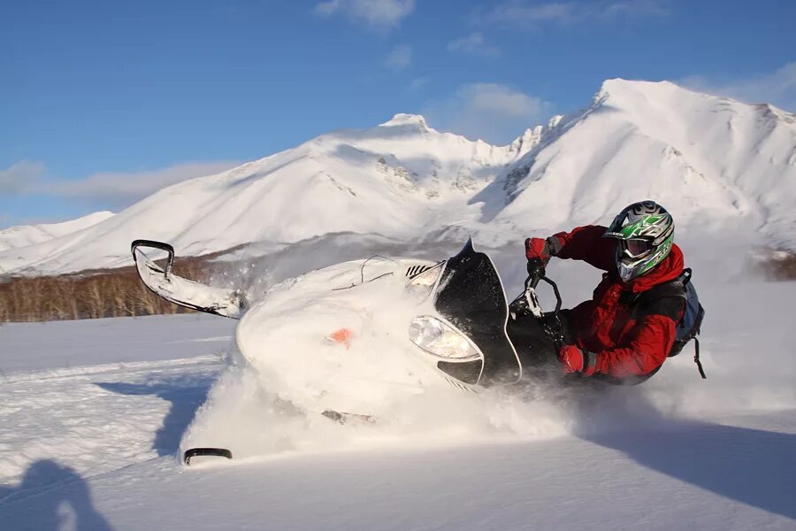 Кетов камчатка. Снегоход авачинский вулкан. камчатка снегоходы. камчатка экстрим. экстремальный туризм на камчатке.