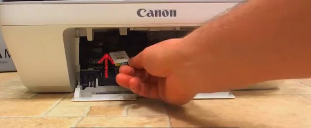 Как достать картридж из принтера canon. Принтер кэнон mg 2440 s картридж. принтер canon mg2410. canon pixma mg2410. принтер canon mg 24440 картридж.