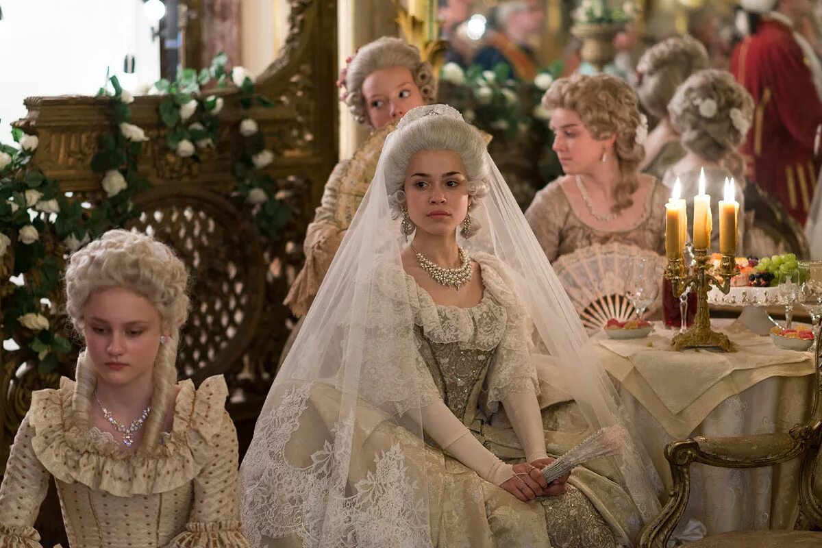 великая сериал елизавета. великая сериал 2015. екатерина 2 на балу. исторический удивить. екатерина взлет потемкин.