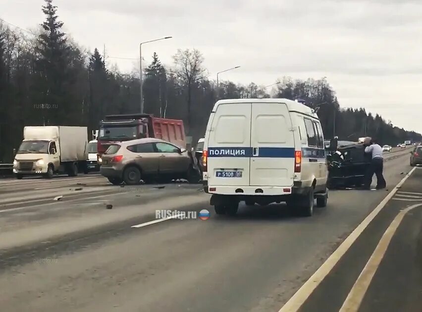 108 км минского шоссе. Авария на 114 км минского шоссе можайский. Развязка кубинка минское шоссе. 108 км минского шоссе. 108 км минского шоссе.