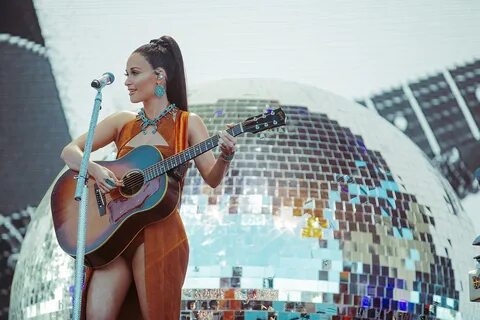 Kacey musgraves sexy