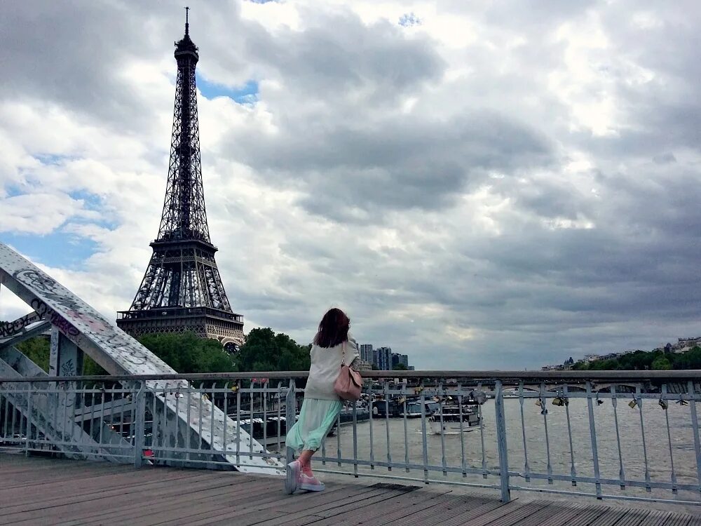 Париж вид с Эльфиевой башни. Смотровая площадка эльфелева башня. Ялта эльфелева башня. Франция Париж мост Альма. Скучаю по парижу