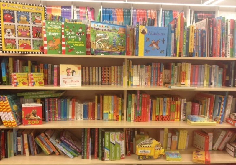 Большая татарская 7 магазин букбридж. Букбридж книжный. Bookbridge. Bookbridge книжный магазин москва. Bookbridge.