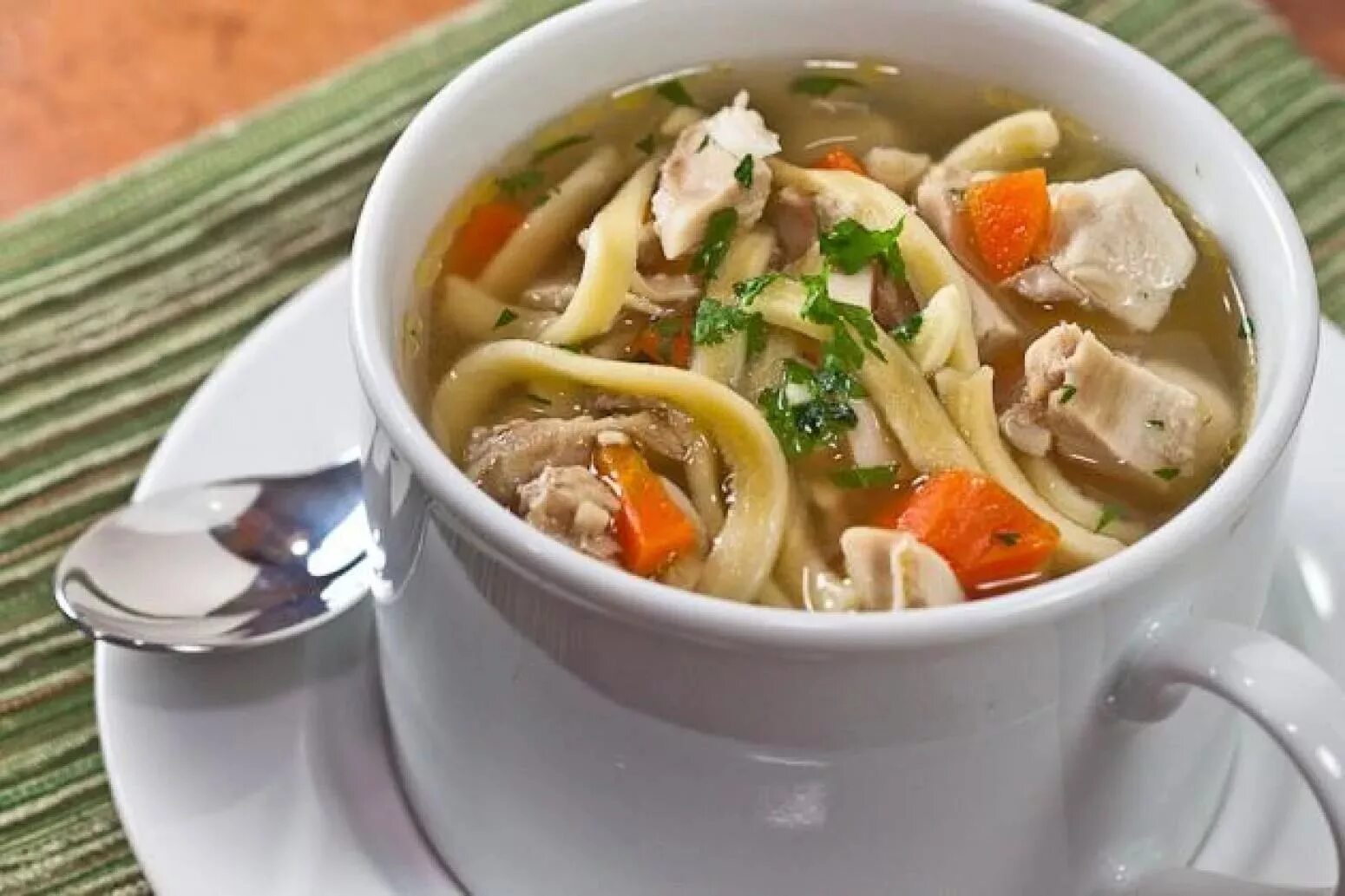 Как приготовить вкусную куриную лапшу
