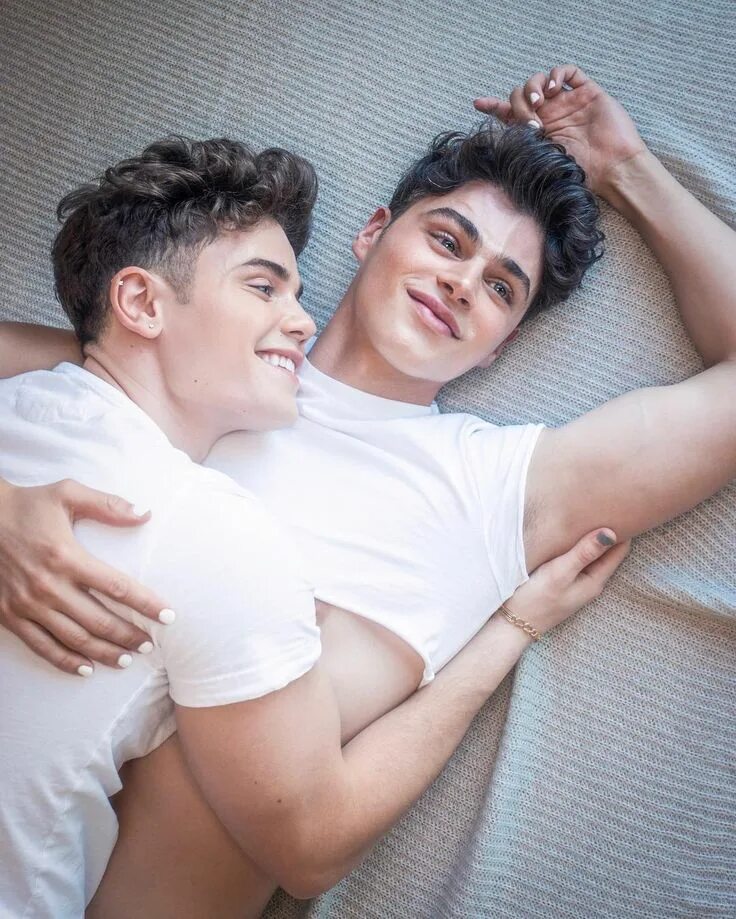 Nicky champa and pierre boo relationship details, фрасный фон и краска. Йен сомерхолдер и ники риж. Ники рил и йен сомерхолдер. Nicky couple. Nicky couple.