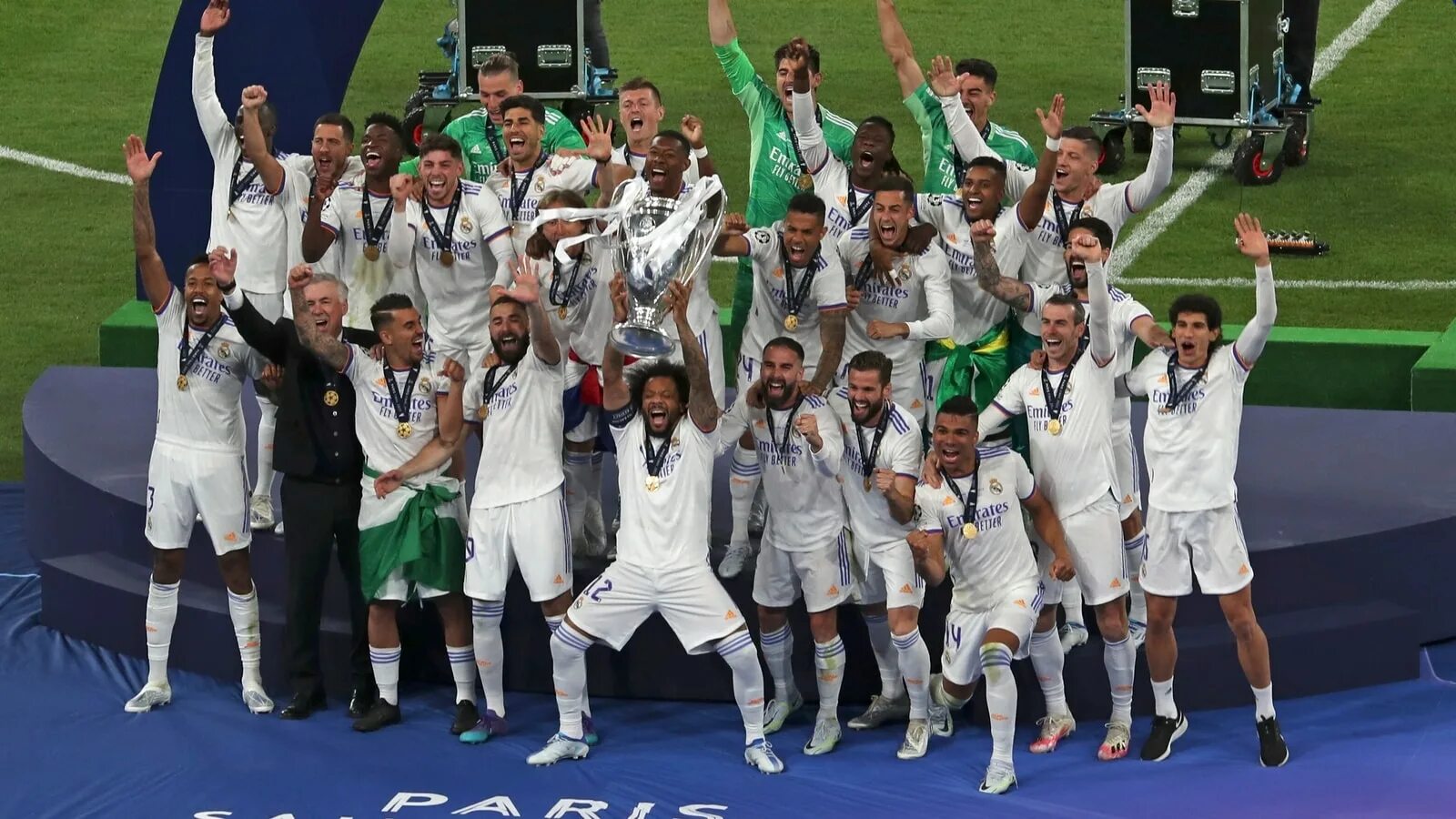 Реал Мадрид лига чемпионов 2022. Реал Мадрид чемпион Испании 2022. Real Madrid Final League Champions. Реал Ливерпуль финал 2022.