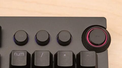 Blackwidow v4 pro