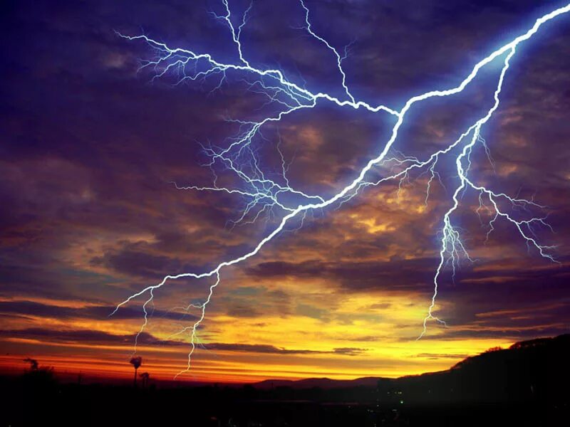 гроза ночью. франциско негрони гроза вулкан. молния вспыхивает. молния вспыхивает. фото молнии и грозы.