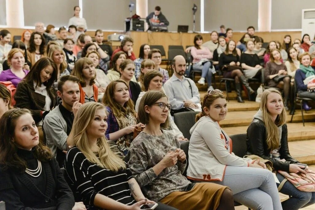 Вечерка школа. Лекторий в культурном центре. Вечерняя школа экстернат. Вечерняя школа что это