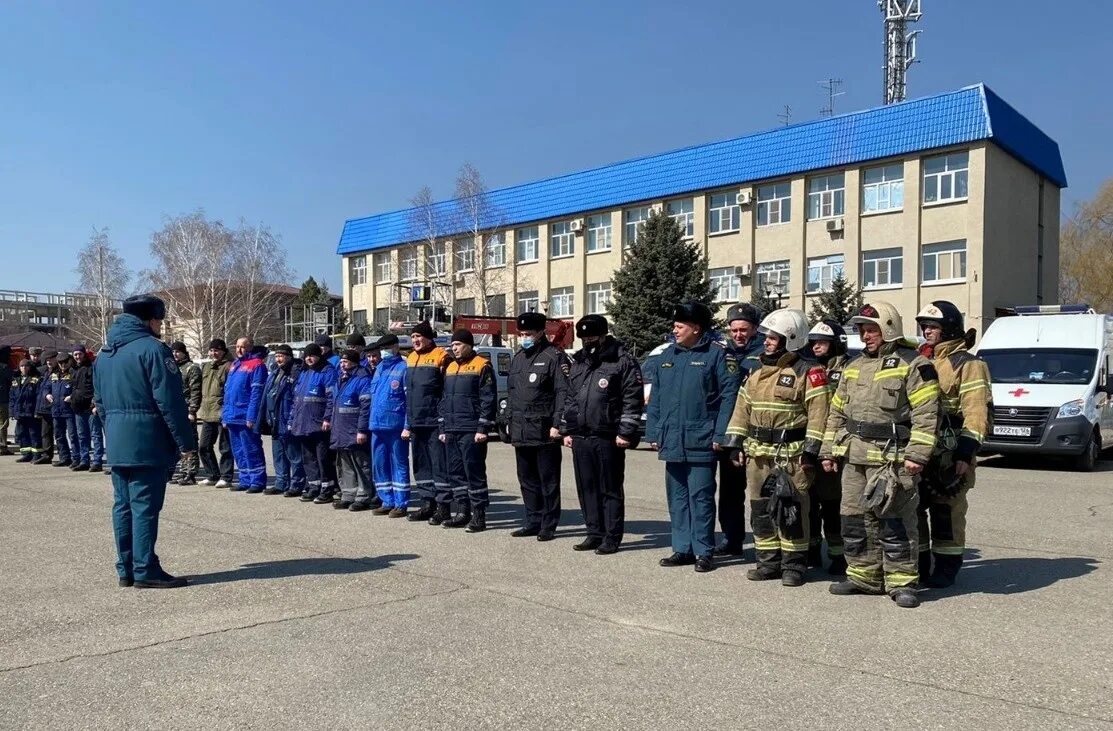 Управление мчс по ставропольскому краю. Главное управление МЧС России по Ставропольскому краю. РСЧС Ставропольского края. Руководитель МЧС Росси по Ставропольскому краю. Службы РСЧС.