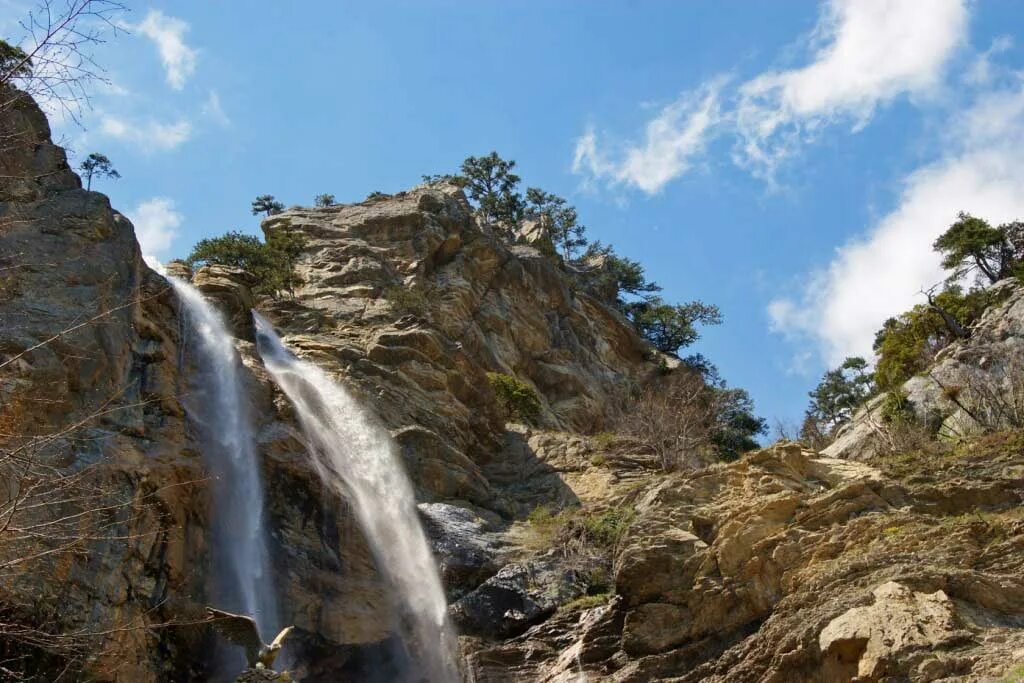 Водопад Учан-Су. Водопад Учан-Су в Ялте. Водопад Учан-Су фото. Учан-Су — высочайший водопад Крыма. Высота водопада учан су в крыму