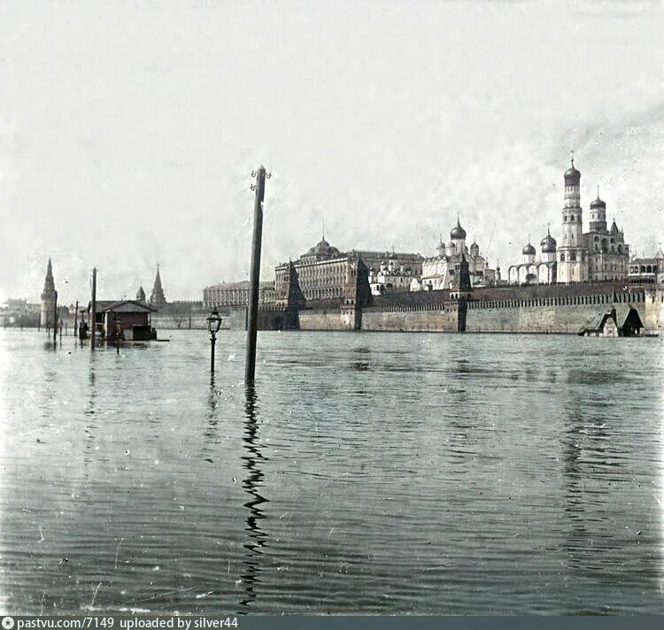 1908 год в истории. Наводнение в москве 1908 года. половодье 1908 года в москве. потоп в москве 1908. москва река 1908 года.