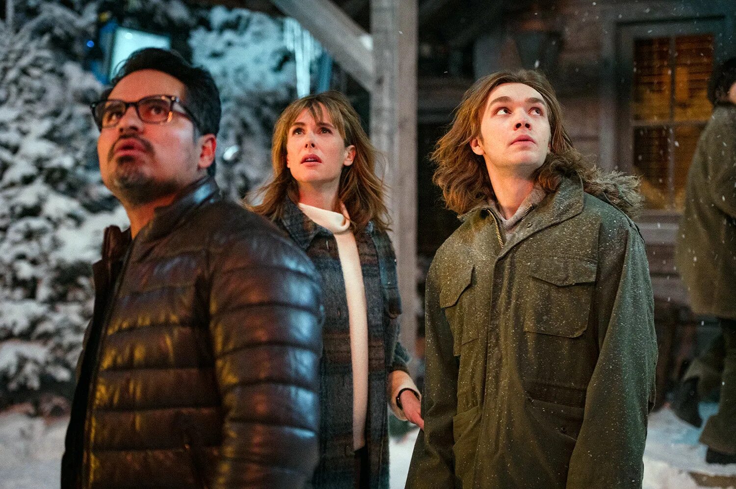 Падение фильм 2022. Падение луны 2022. Падение фильм 2022. Тёмная сторона луны фильм 2022. Падение луны фильм.