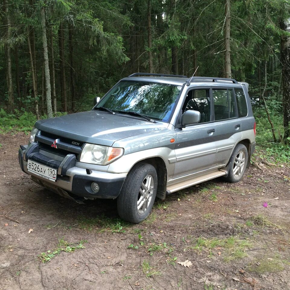 Митсубиси пинин купить. Мицубиси Паджеро Пинин. Mitsubishi Pajero Pinin 2. Мицубиши понджеио пининг. Mitsubishi Pajero Pinin 2002.