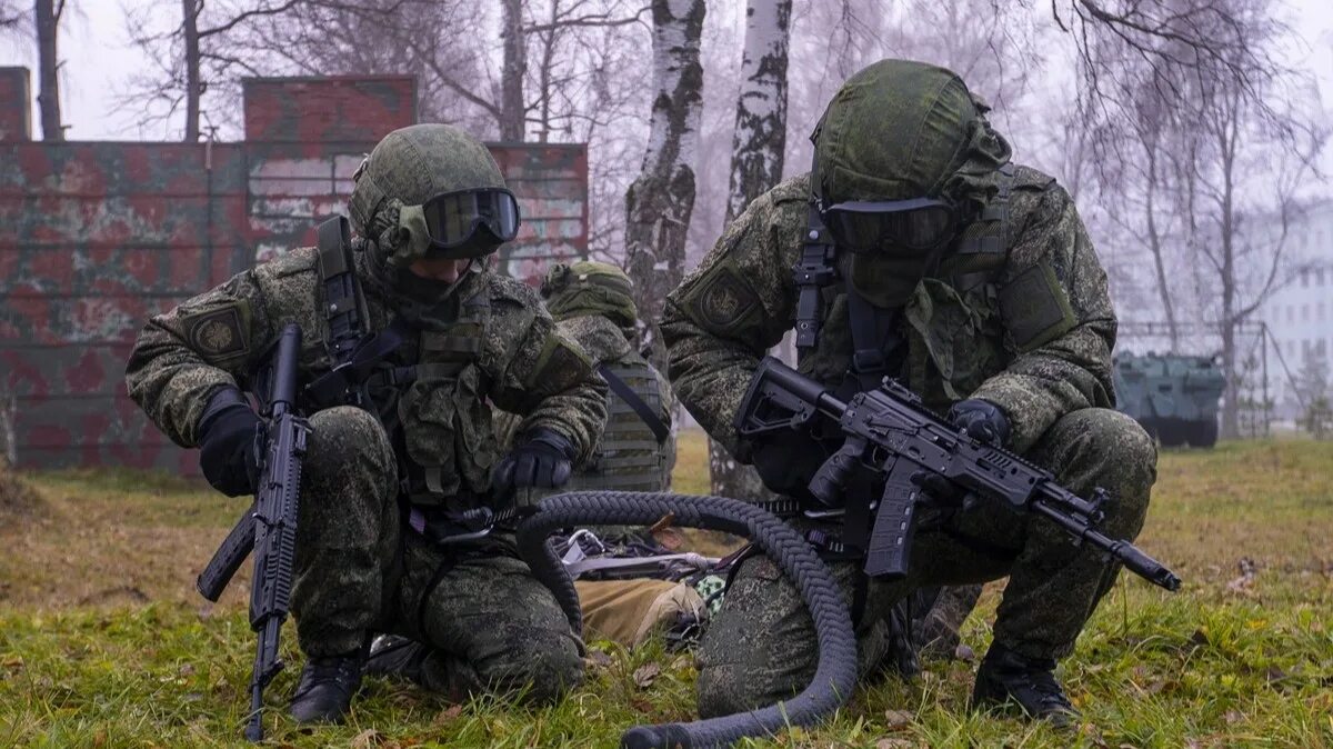 Военная операция эксперт. 45 Бригада СПН. 45 Бригада Кубинка. ССО 45 бригада Кубинка. 45 ОРП СПН ВДВ Кубинка.