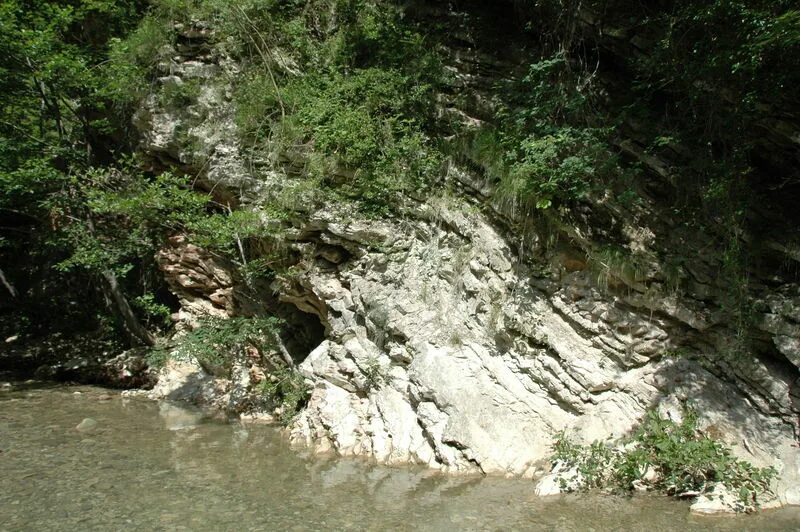 ущелье 9. аацынское ущелье абхазия. ущелье 9. скала потамьяс. долина вади дамм оман.