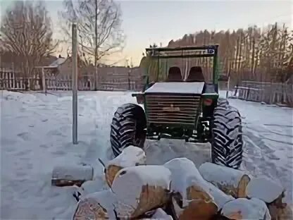 Трактор из снега. Зил 131 медицинский кунг. Каракат переломка аллигатор. Ободрыши газ 66. Авито пермский вездеход.