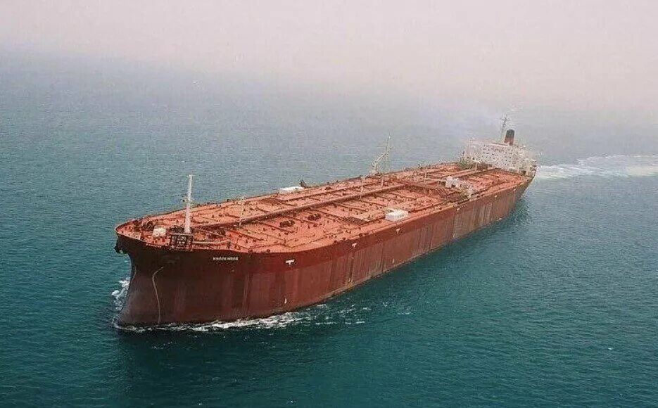 Самое большое судно в мире на сегодняшний. Танкер кнок невис. корабль seawise giant. knock nevis судно. самый большой корабль knock nevis.