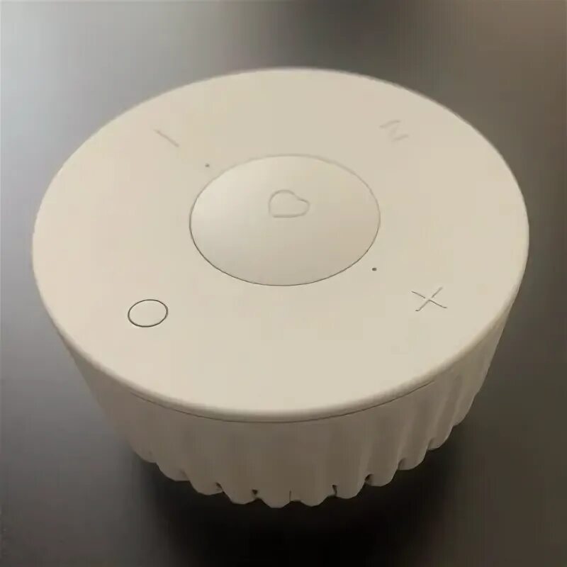 Что умеет сбер колонка мини. Сбер мини колонка. сбеобум мини. умная колонка. sberboom колонка.