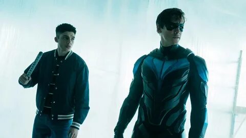 Titans 4