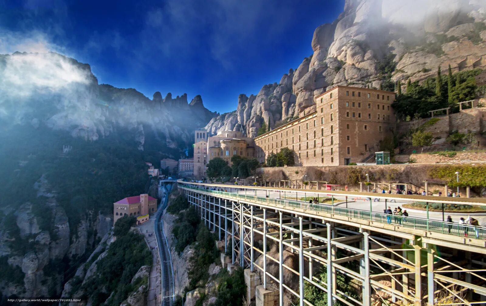 каталония гора монтсеррат. монсеррат гора монастырь. монастыри испании. гора монтсеррат в испании. бенедиктинский монастырь монтсеррат.