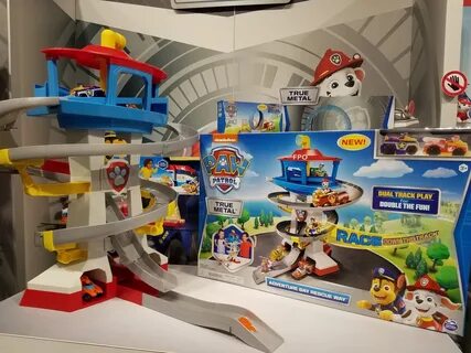 Игрушки щенячий патруль спасает райдера от акул