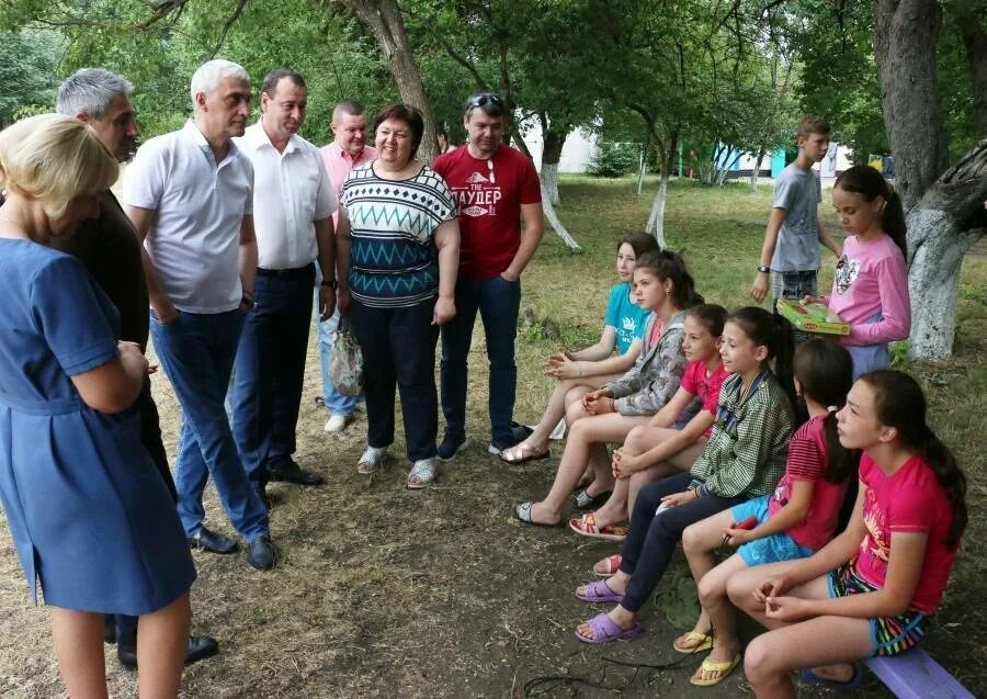 Железноводск с детьми. Детский лагерь Андроповский район. Детские лагеря в Железноводске. Железноводск спортивный лагерь. Детский лагерь Пристань.