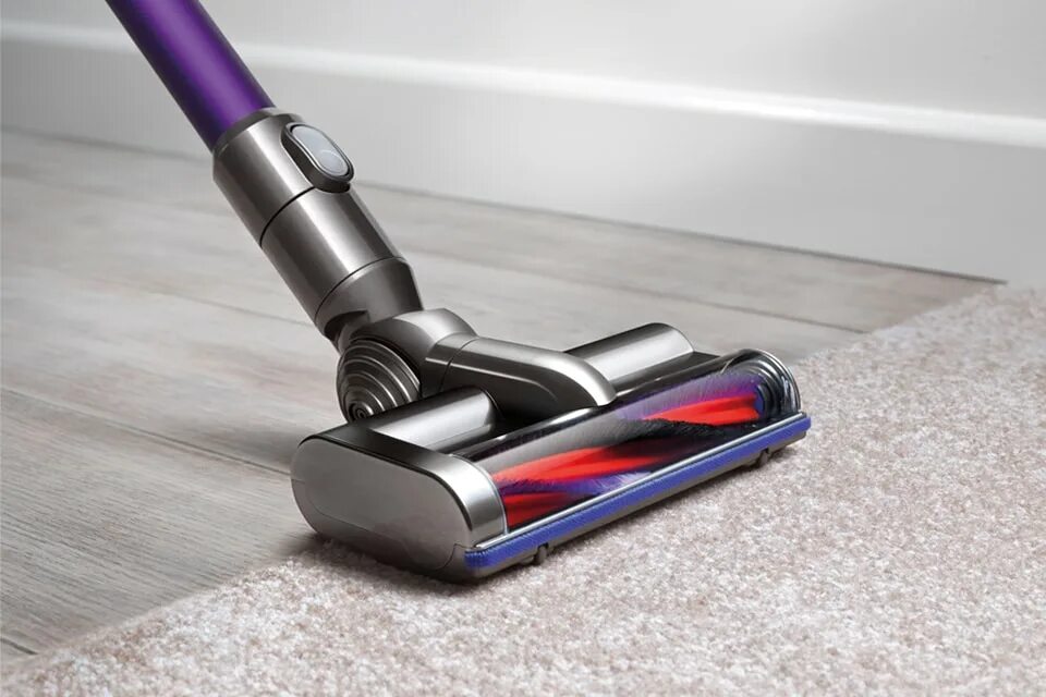 Отличие пылесоса. Пылесос Дайсон dc62. Dyson dc62 animal Pro. Пылесос Dyson v6 Slim Origin. Dyson dc62 v6.