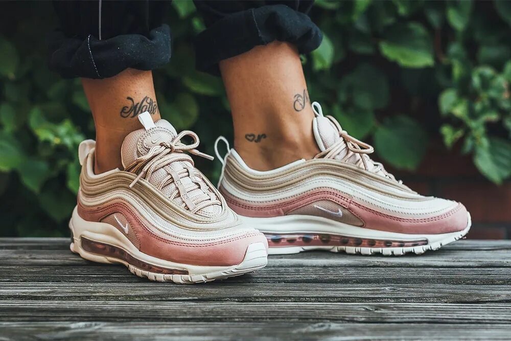 Nike Air Max 97 se. Nike Air 97. Nike Air Max 97 на ноге. Nike air max 97 женские