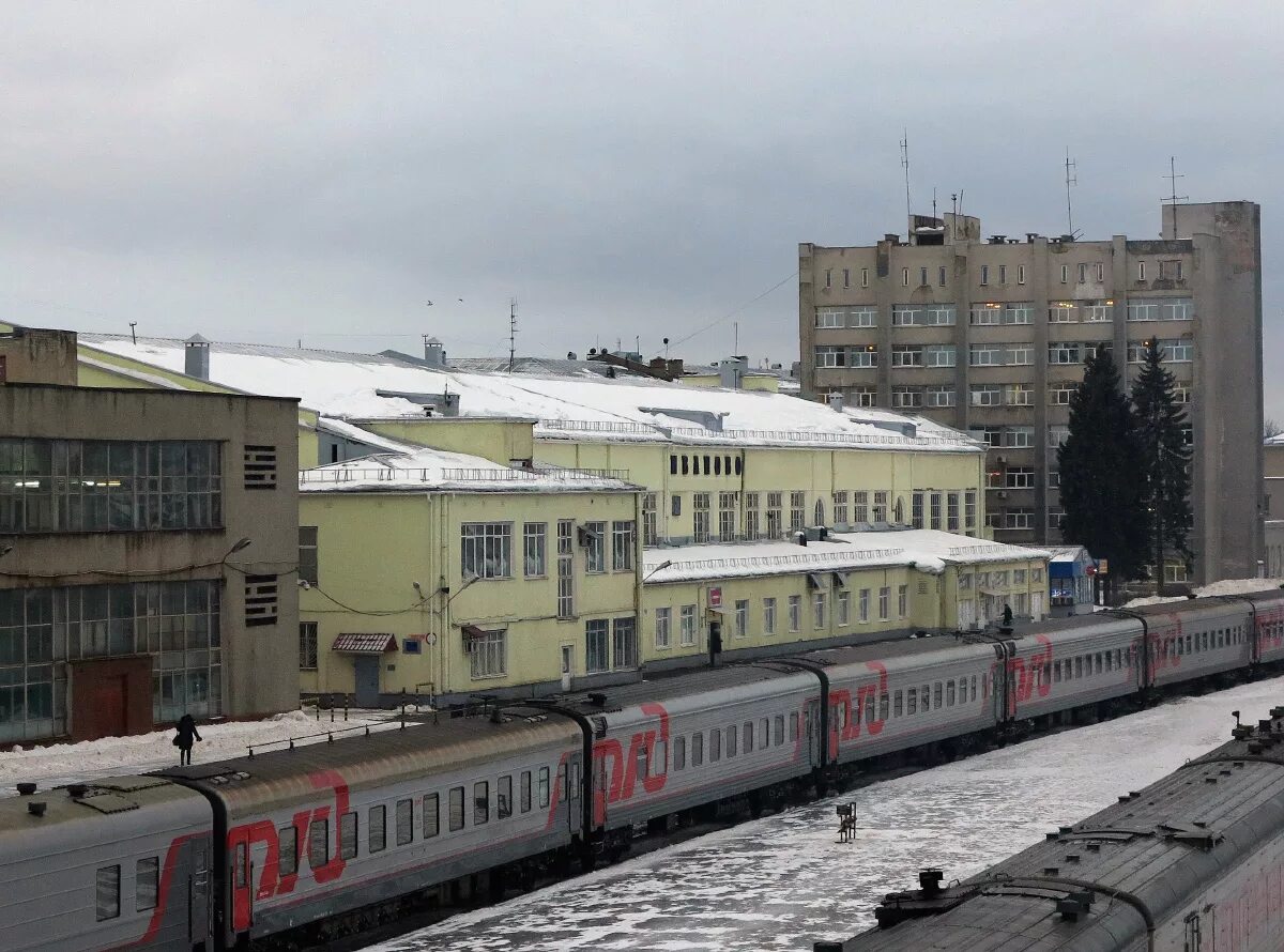 Г.Иваново ж/д вокзал. ЖД станция Иваново. Железнодорожный вокзал г. Иваново. Железнодорожный вокзал в городе Иваново.