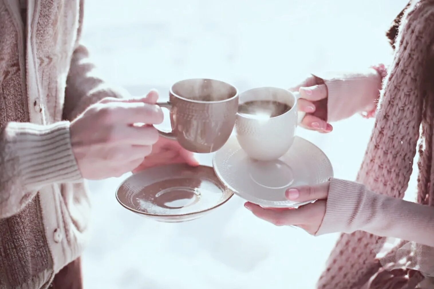 Чай зимний. Чай зима. Утренний кофе зимой. Утро кофе зима. Утро красивой пары