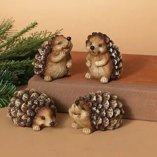 Фигурки из шишек